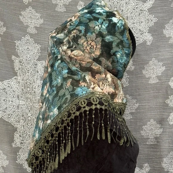 Floral Lace Embroidered Church Mantilla Scarf
